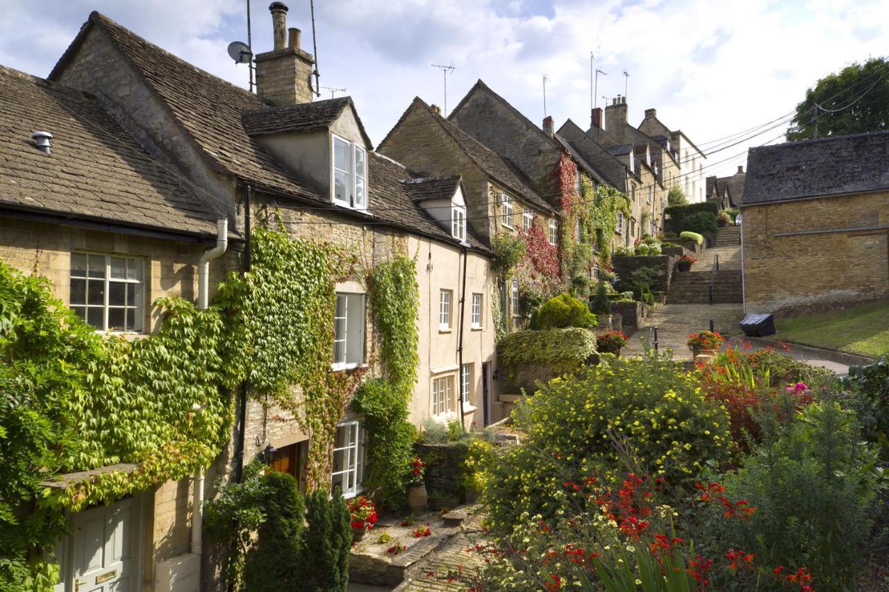 Heart Of The Village Cotswold Cottage In Crudwell. Exterior foto